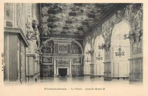 Postcard France Fontainebleau palace