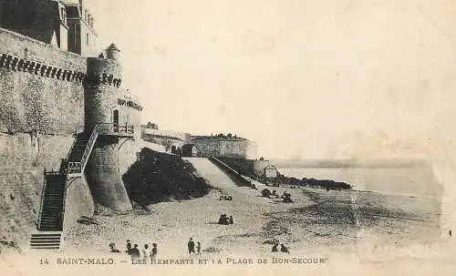 Postcard France Saint-Malo plage de Bon Secours