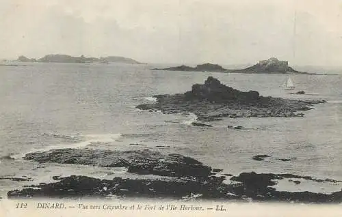 Postcard France Dinard fort de l'Ile de Harbour