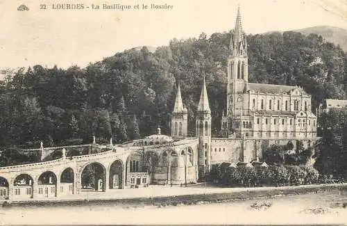 Postcard France Lourdes basilique