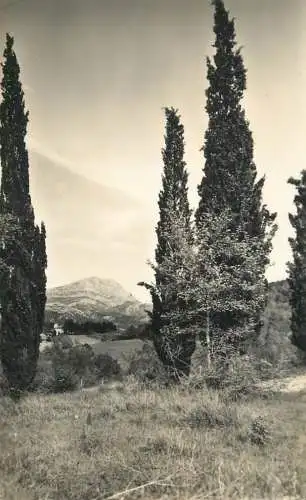 Postcard France Aix en Provence Sainte VIctoire