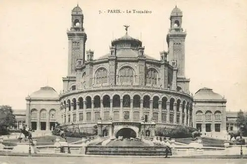 Postcard France Paris le Trocadero