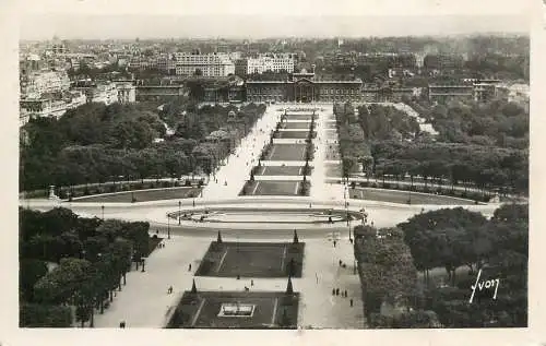 Postcard France Paris les jardins du Champ de Mars