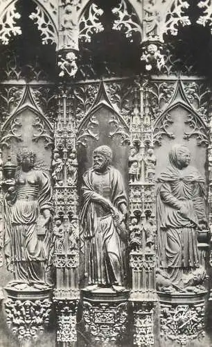 Postcard France Auch sculptures