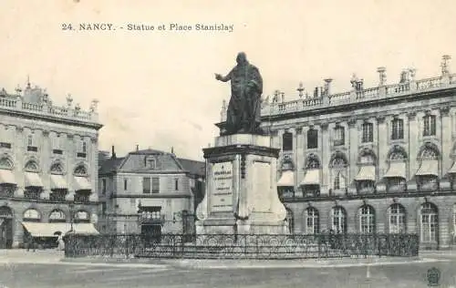 Postcard France Nancy statue et place Stanislas