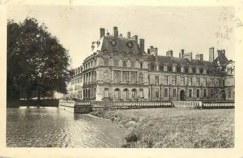 Postcard France Fontainebleau
