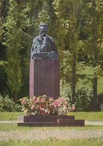 Ukraine Kiev statue monument person to identify