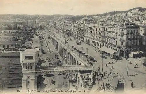 Algeria Alger Boulevard de la Republique overview
