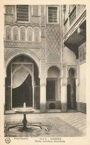 Morocco Meknes riche interieur maroccain