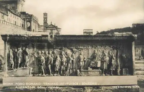 Italy Roma Foro Romano Traiano istituisce i scorsosi alimentari agli orfani