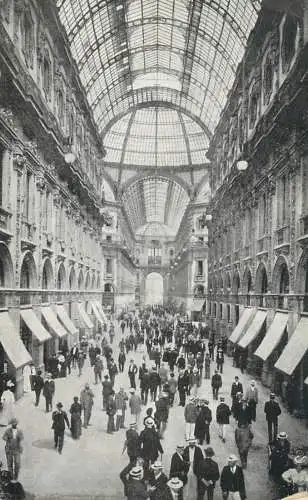 Italy Milano Galleria Vittorio Emanuele II interno