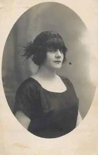 Romania portraits souvenir photo postcard glamour lady head decoration coiffure studio Constanta