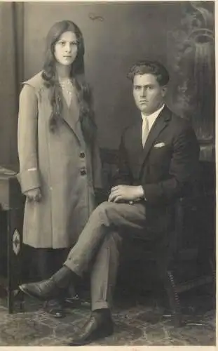Romania foto studio souvenir photo postcard 1927
