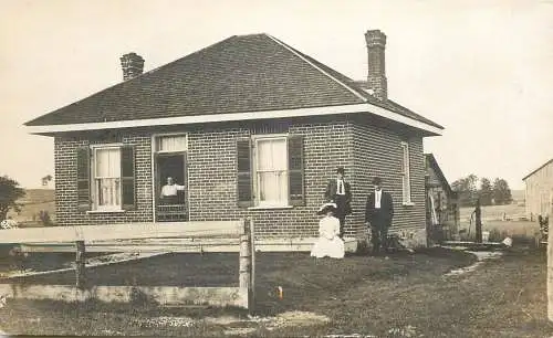 Real photo postcard place to identify house elegance dress hat