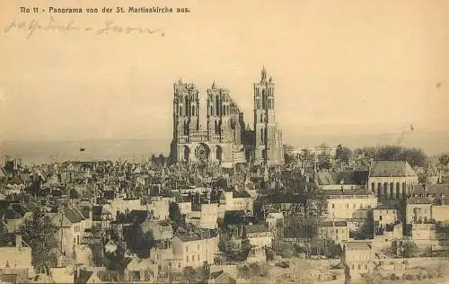 France Laon Martinskiche & cityscape panorama