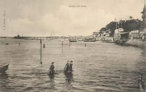 Postcard France sortie de bain