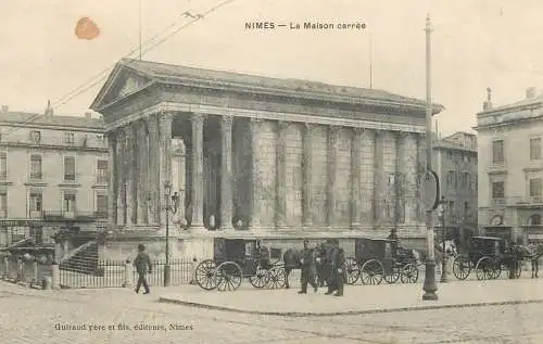 Postcard France Nîmes la maison carree