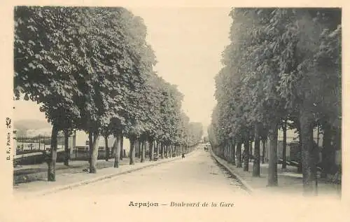 Postcard France Arpajon ille de France