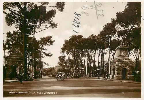 Postcard Italy Rome Villa Umberto