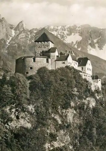 Postcard Liechtenstein Vaduz castle
