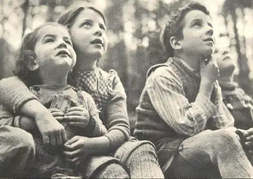 Postcard Switzerland Bern children gazing up to the sky