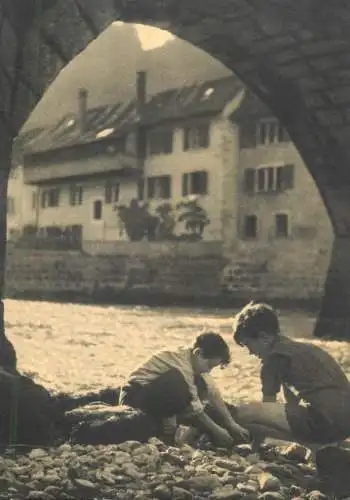 Postcard Switzerland Bern children play