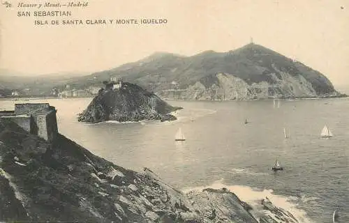 Postcard Spania San Sebastián Isla de Santa Clara y Monte Igueldo
