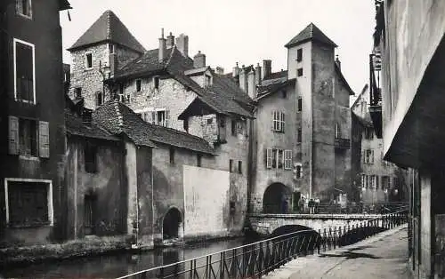 France Le Vieil  Annecy quartiers de la maison a la Tour Carree et du Pont Morens