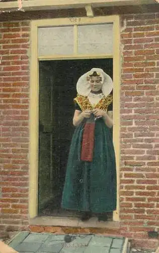 Postcard Netherlands Zeeland traditional costume