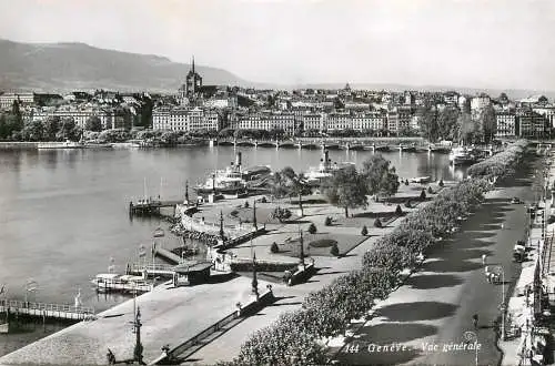 Switzerland Genève paddle steamer