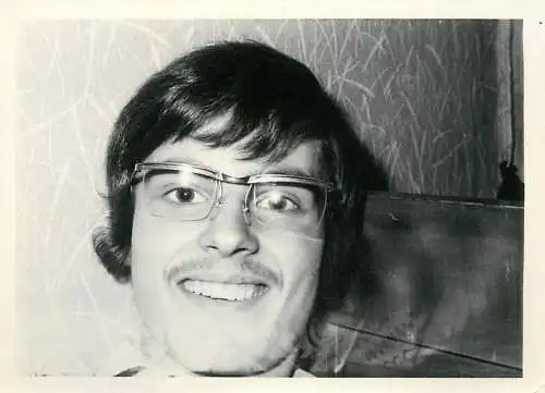 Portrait anonymous person photo format 7 x 10 cm man Germany Dresden moustache glasses smile
