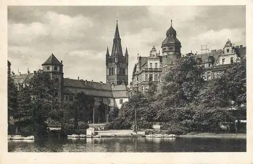 Postcard Germany Konigsberg Pr. Schloss mit Schlossteich