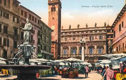 Postcard Italy Verona Piazza delle Erbe