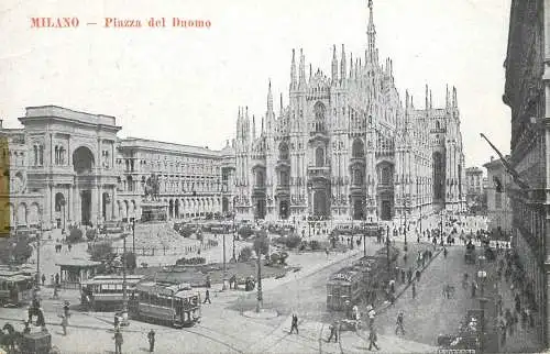 Postcard Italy Milano piazza del Duomo