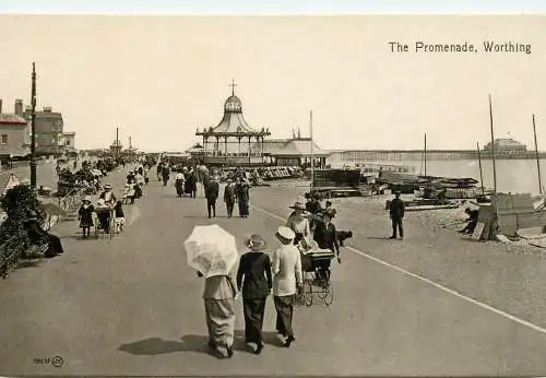 Worthing the promenade