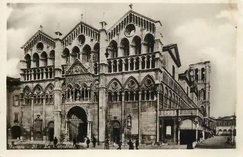 Postcard Italy Ferrara la cathedrale