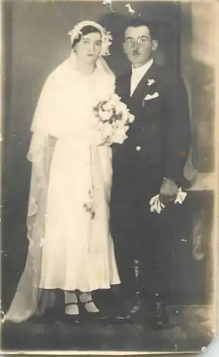 Souvenir photo postcard wedding bride groom flower bouquet