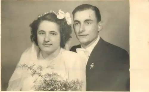 Souvenir photo postcard wedding bride groom 1945