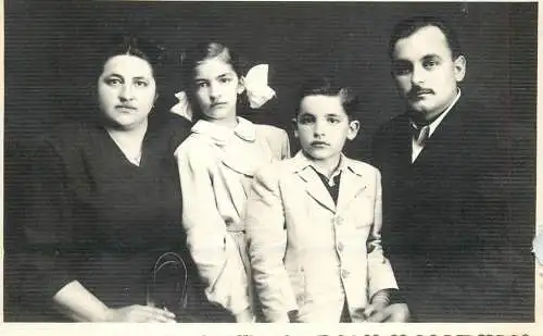 Souvenir photo postcard family portrait Tasnad