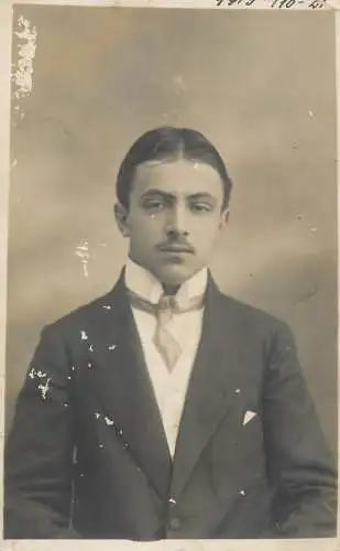 Souvenir photo postcard elegant man 1913 moustache haircut
