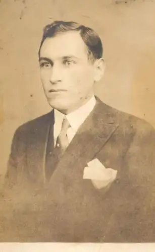 Souvenir photo postcard elegant man haircut 1930