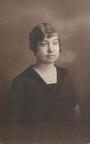 Souvenir photo postcard elegant woman coiffure locket