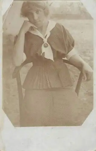 Souvenir photo postcard elegant woman dress broche