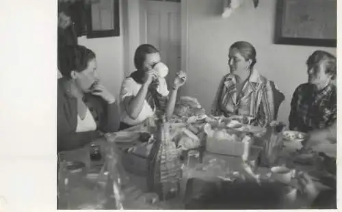 Social history souvenir photo postcard 1936 ladies at dinner table