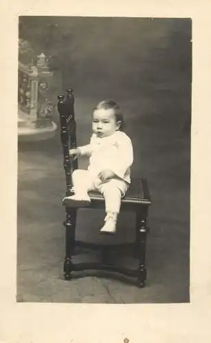 Social history souvenir photo postcard elegant baby bebe