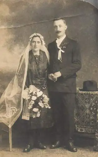 Marriage family social history wedding souvenir real photo bride veil flowers