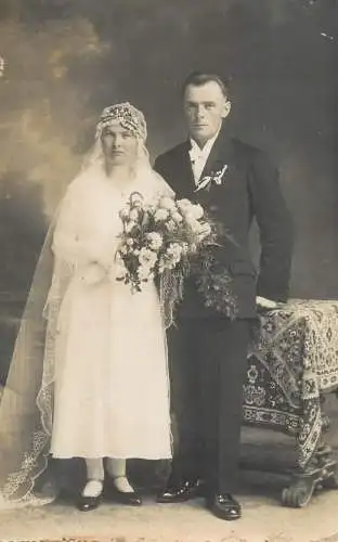 Marriage family social history wedding souvenir real photo bride veil flowers