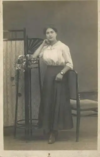 Social history souvenir real photo elegant woman coiffure lady Austria