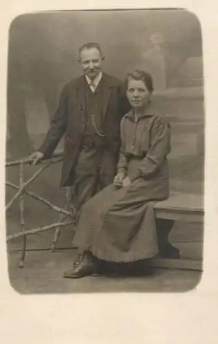 Social history souvenir real photo elegant couple dress coiffure