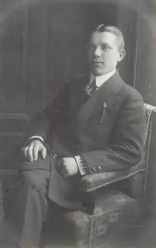Social history souvenir real photo elegant man haircut